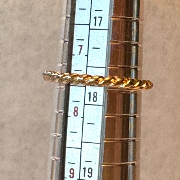 Stackable Rings, size 7 1/2, set of 2 - Picture 5 of 7